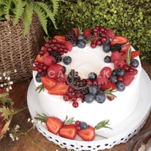 Berry Wreath Birthday Cake in Dubai