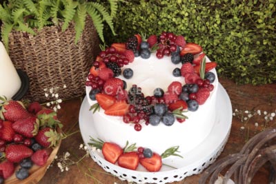Berry Wreath Birthday Cake in Dubai