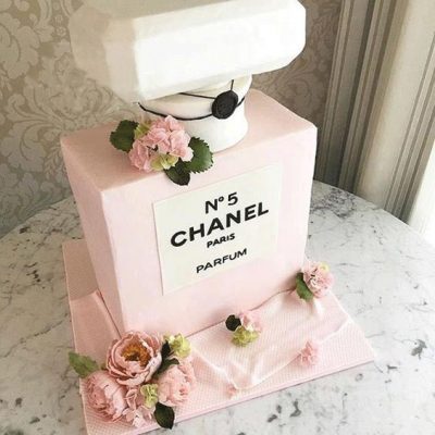 CHANEL N”5 PERFUME CAKE