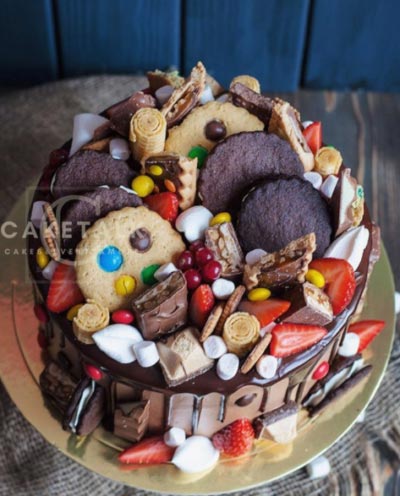 Birthday Cake | Chocolate cookies paradise birthday cake in dubai