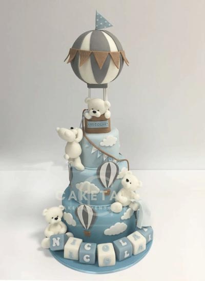 Cake for kids | White bear balloon cake for kids in dubai