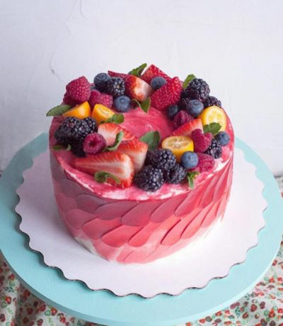 Pink Petal Ribbed Berry Cake