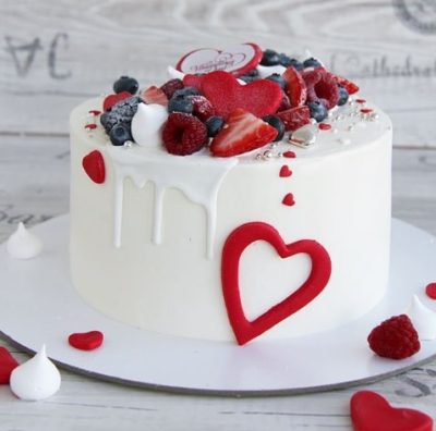 Valentine’s Day Celebration Cakes Dubai