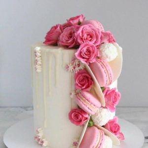 Ferrero Rocher with Macaroons Rose Cake