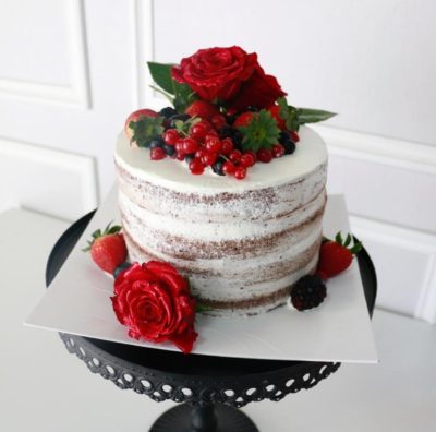 Naked Rose Cake – Valentine’s Day Celebration in Dubai