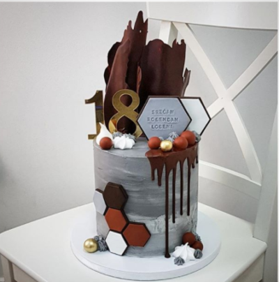 Grey Honey Bee Cake