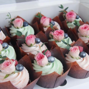 Pink Baby Rose Berries Cupcakes - 2