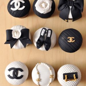 Chanel Cupcakes - 2