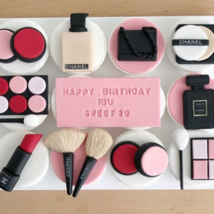Makeup Kit Cupcakes