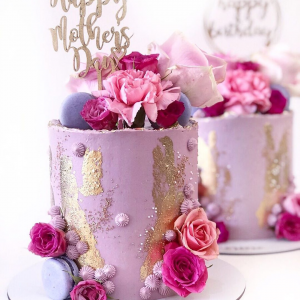 Lilac Love Cake customized cake shop in Dubai
