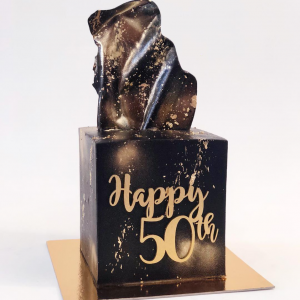 Black N’ Gold Cube Cake