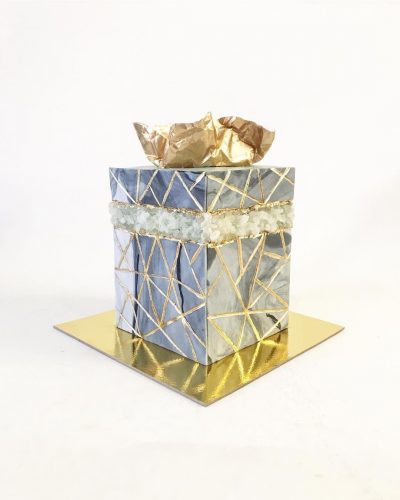14-Geometric-Grey-Box-Cake.jpg