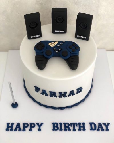 38-Gamer-Cake.jpg