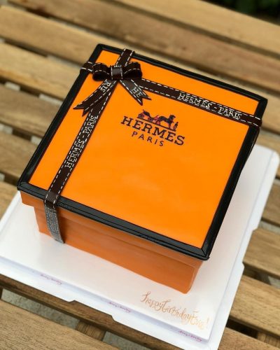 11-Hermes-Cake.jpg