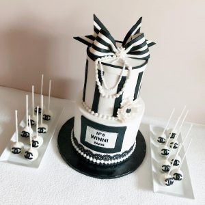Black N' White Chanel Cake