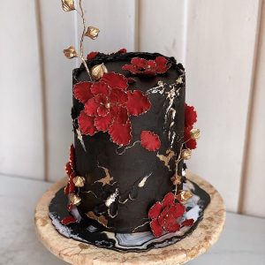 Black Natural Flower Cake