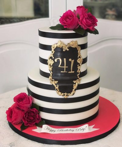 19-Black-N-White-Stripes-Cake.jpg