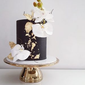 Gold N’ Black Cake