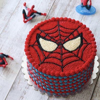 23-Batman-Cream-Cake.jpg
