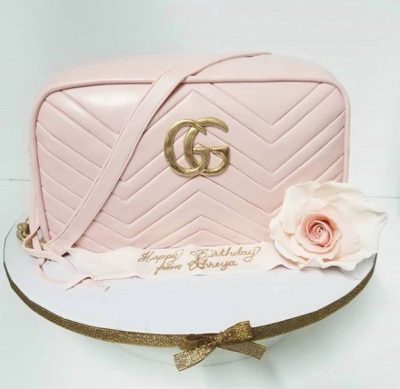 27-Pink-Gucci-Bag-Cake.jpg