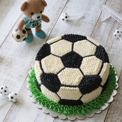 30-Football-Lover-Cream-Cake.png