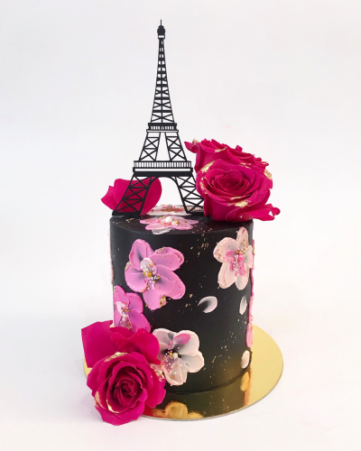 31-Black-Eiffel-Tower-Cake.png