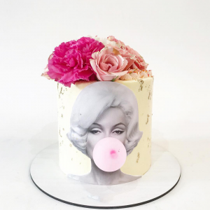 Marilyn Monroe Cake