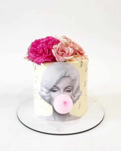 34-Marilyn-Monroe-Cake.png
