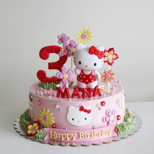 Hello Kitty Wonderland Cream Cake
