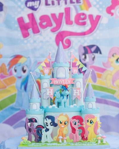 4-little-pony-castle.jpg