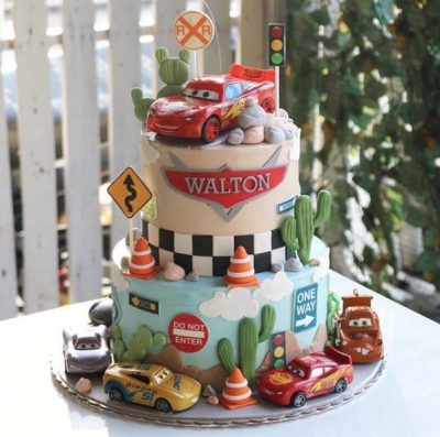 51-McQueen-Car-Cream-Cake.jpg