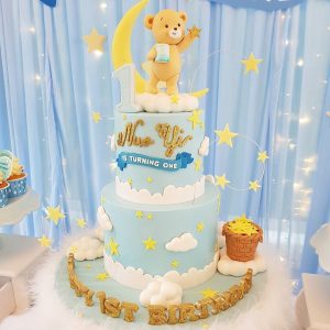 Twinkle Little Star & Bear Cake