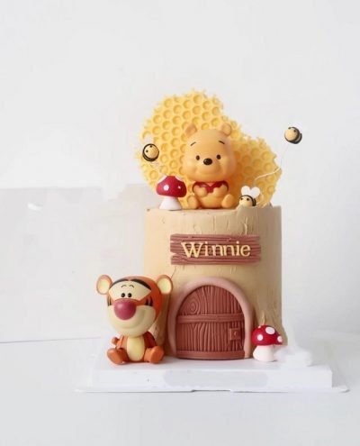 Winnie the Pooh Cake