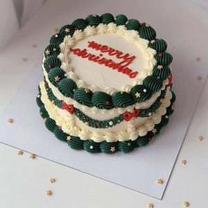 Vintage Christmas Cake